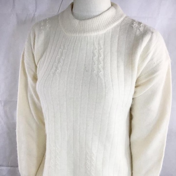 VALENTI  Beautiful Embellished Soft Fuzzy … - Picture 1 of 5